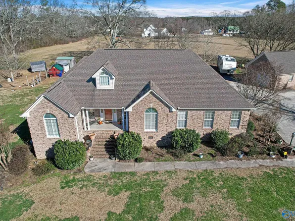 235 Dogwood Cir, Boaz, AL 35956