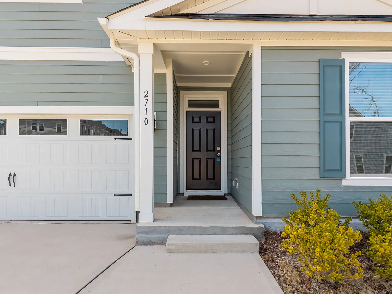 2710 Turner Pines Dr — Photo 2