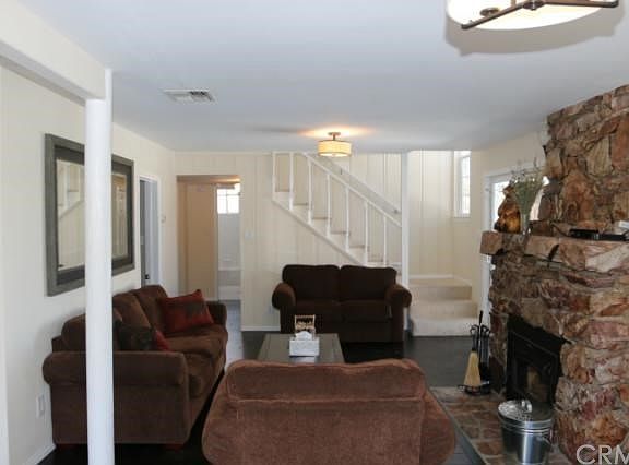 3rd image of 878 Knight Ave