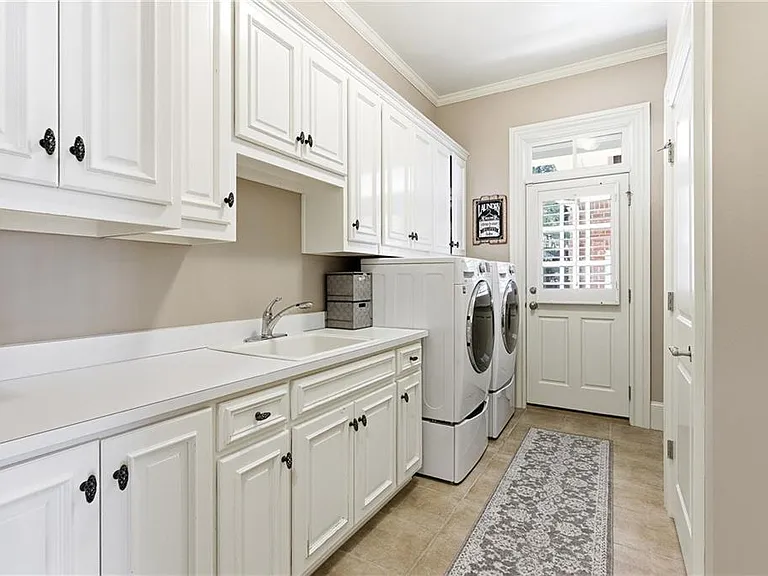 6335 Howell Cobb Ct — Photo 27