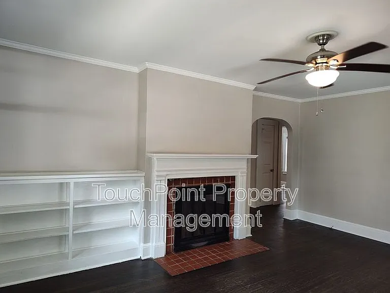 1405 Shamrock Dr — Photo 9