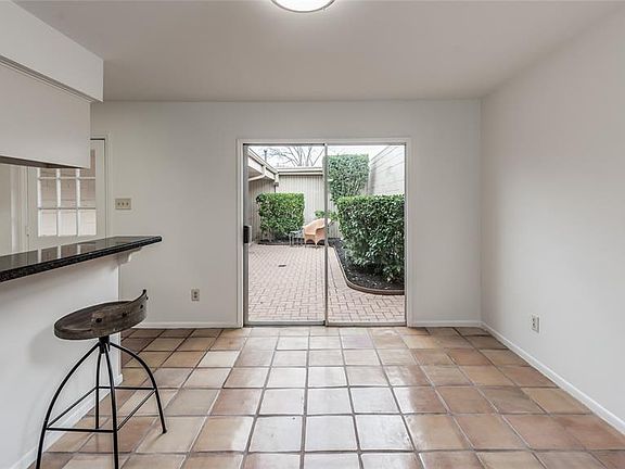 2nd image of 19 River Creek Way