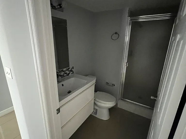 9235 SW 8th St #503 — Photo 11
