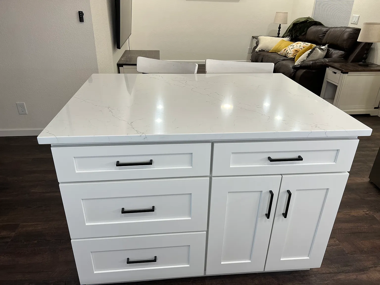 1 bed, 3400 sqft, $2,000 — Photo 3