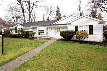 1st image of 2225 Beechwood Dr