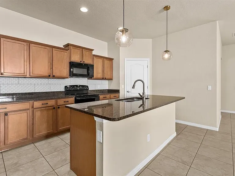 11711 Breadfruit Ln — Photo 24