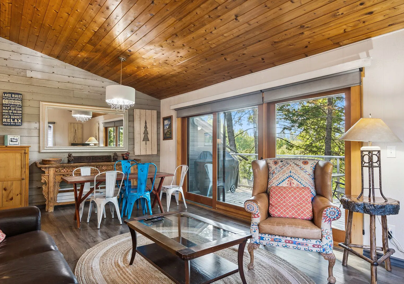 2 bedroom, 2 bathroom Whitefish Condo, steps away from Whitefish Lake, minutes from the ski slopes! — Photo 1