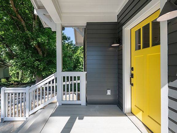 4th image of 5 Woodside Pl