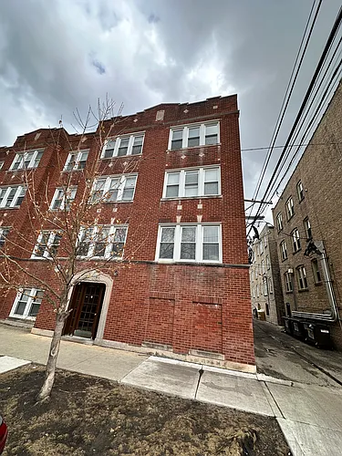 3349 N Lamon Ave #2 Photo 1
