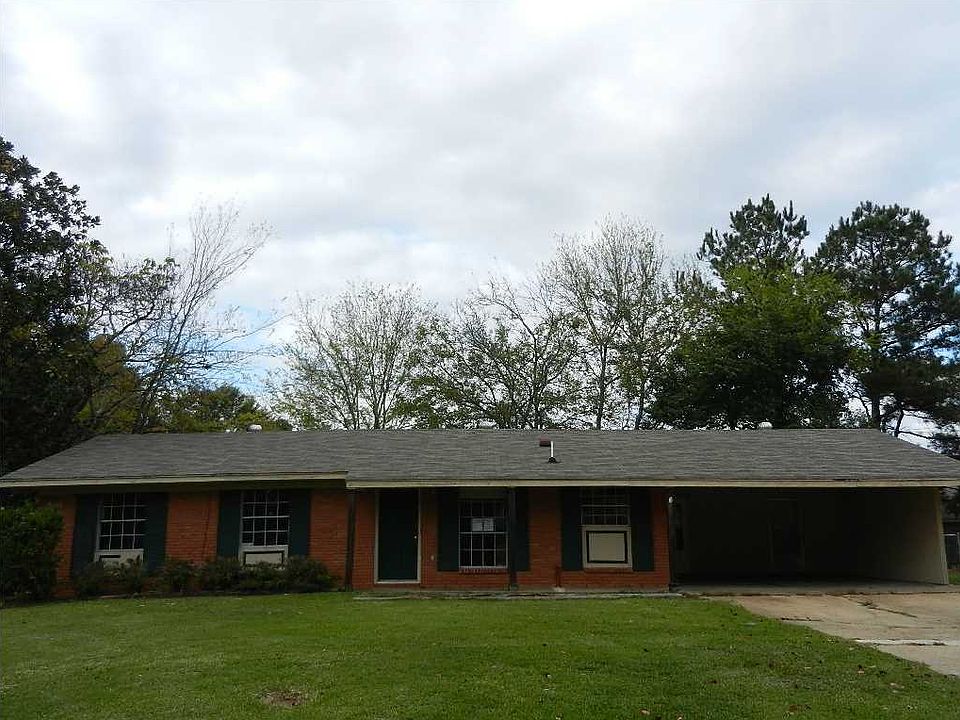 1st image of 3654 Hood Dr