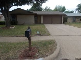 711 Cindy Dr, Cedar Hill, TX 75104
