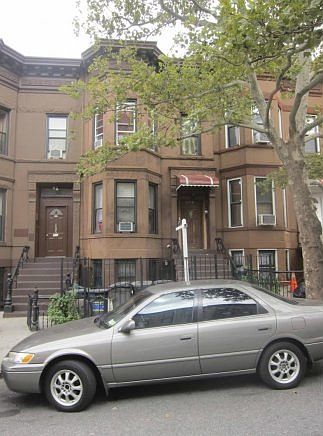 2nd image of 437 51st St