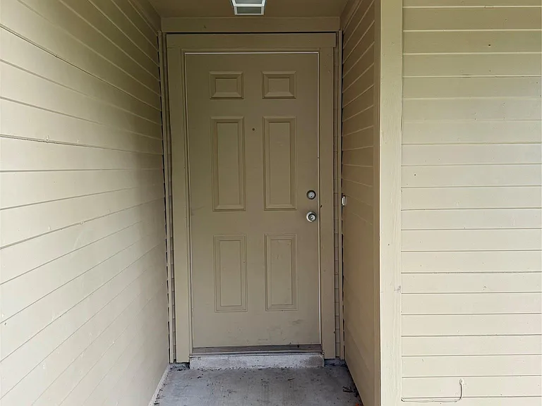 2712 Cameron Loop — Photo 3