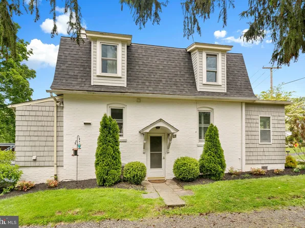 320 N Main St, Perkasie, PA 18944