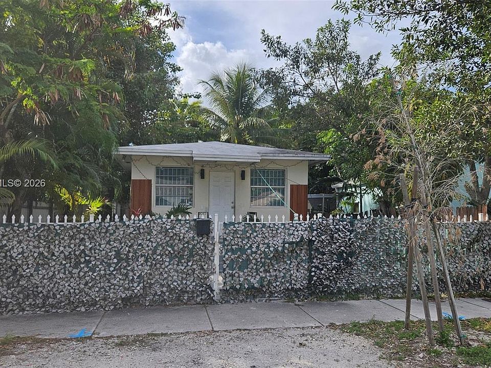 2nd image of 5602 NE 3rd Ave