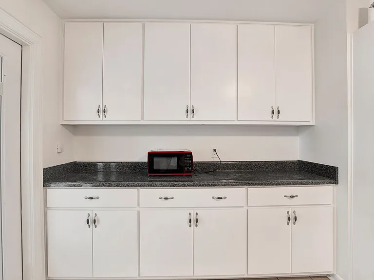 4707 Huron Dr — Photo 14