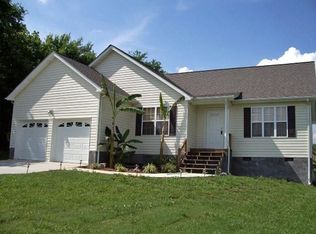 590 E Minnesota Ave, Whitwell, TN 37397