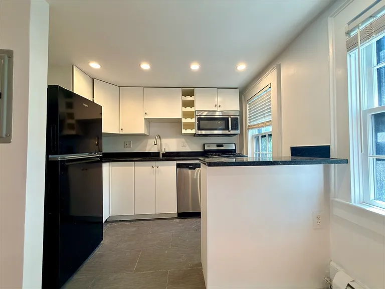 44 Melrose St #4 — Photo 9