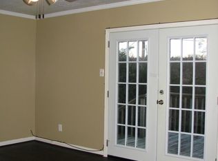 9 Amber Ln APT C, North Little Rock, AR 72118