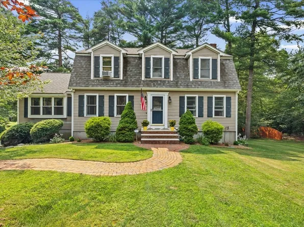 143 Erin Rd, Taunton, MA 02780