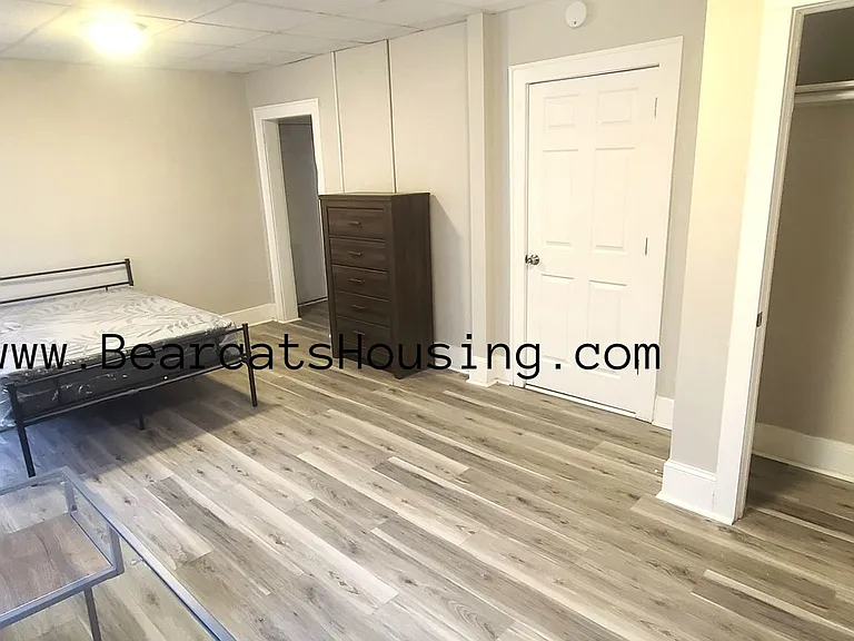 59 Allen St — Photo 3