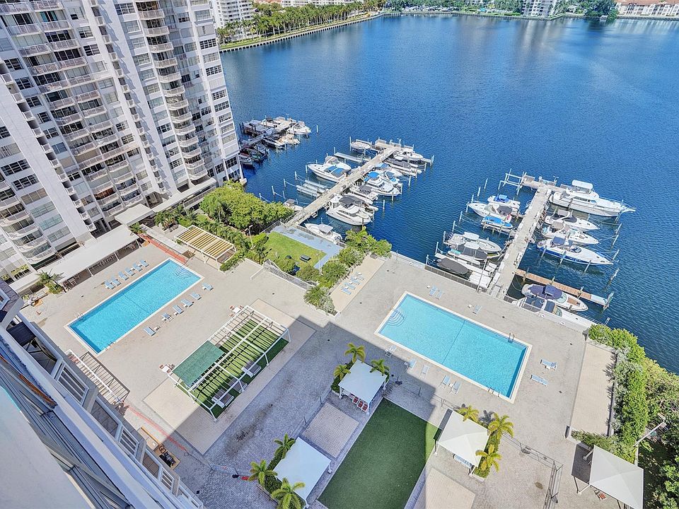 1st image of 18041 Biscayne Boulevard #1805-4