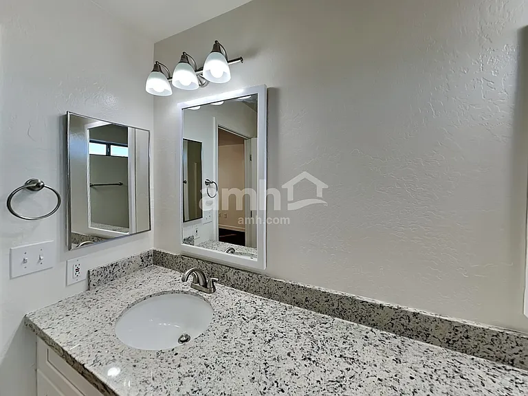 2315 S Ananea — Photo 10