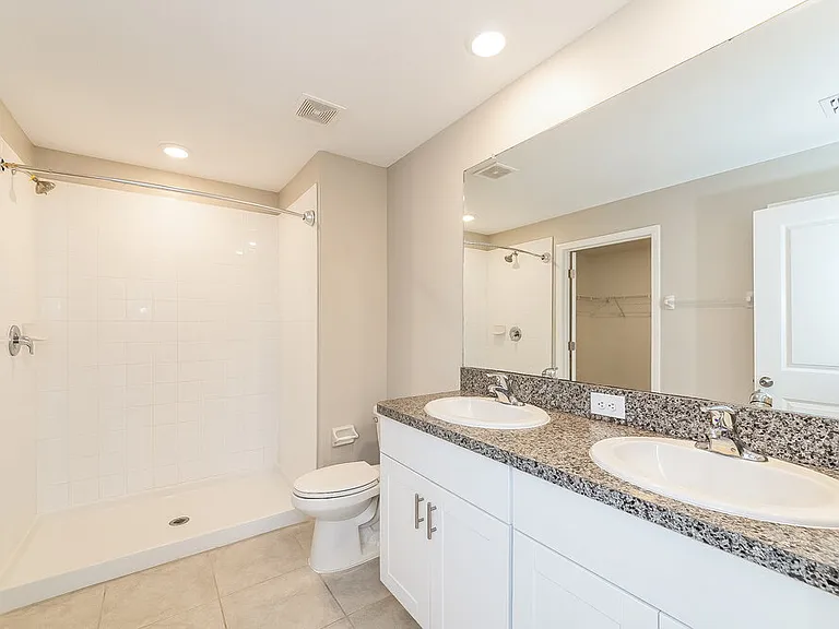 15306 Miller Creek Dr — Photo 11