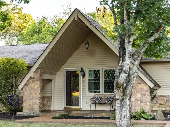 309 Slayton Dr, Madison, TN 37115
