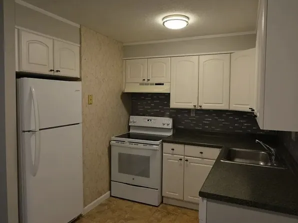 17 Stony Brook Dr APT A2, Glastonbury, CT 06033