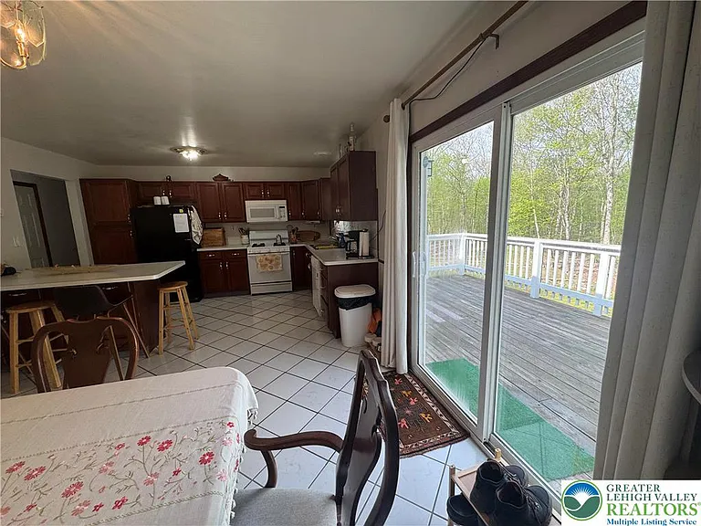 1240 Howeytown Rd — Photo 7