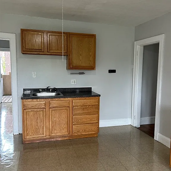 65 Belmont Ave #4L — Photo 4