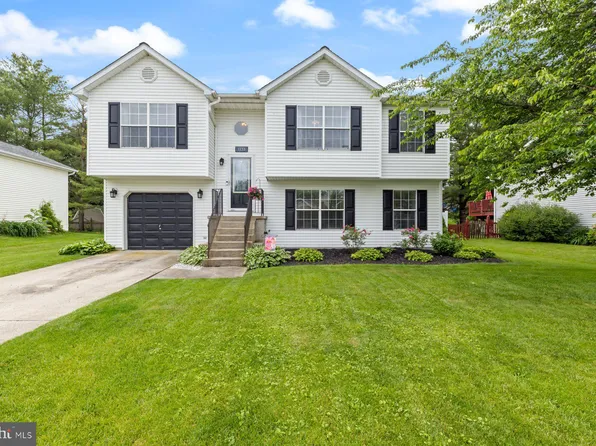 1153 Caton Rd, Hampstead, MD 21074