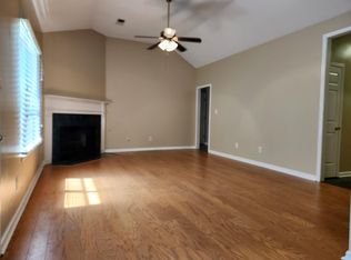 7446 Kingcrest Rd, Olive Branch, MS 38654