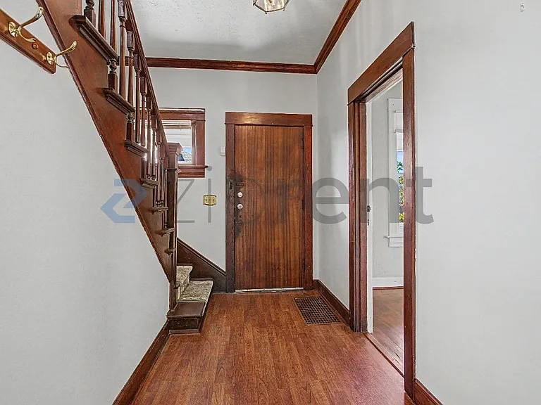 7820 N Van Houten Ave — Photo 9