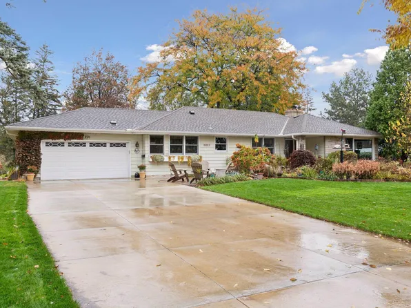 201 Wayside Rd W, Hopkins, MN 55343