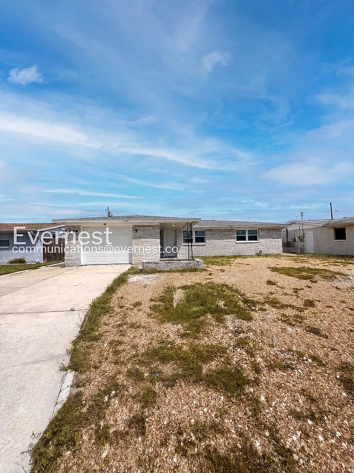 2 bed, 2.0 bath, 1068 sqft, $1,495 — Photo 1