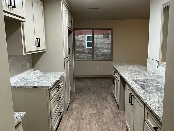 3rd image of 4416 53rd St