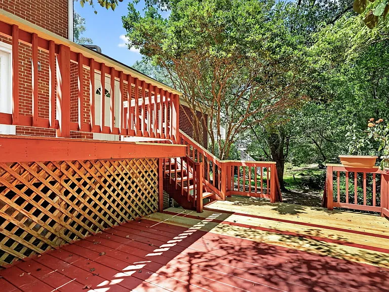 324A Glendale Dr — Photo 3