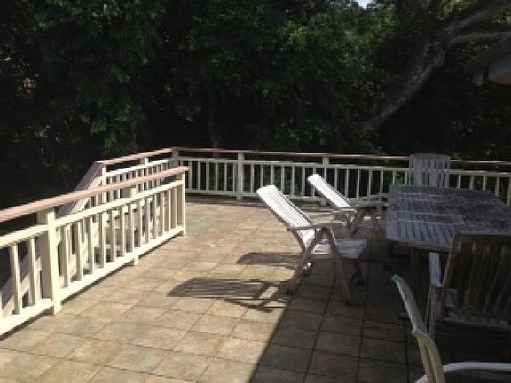 Outdoor deck