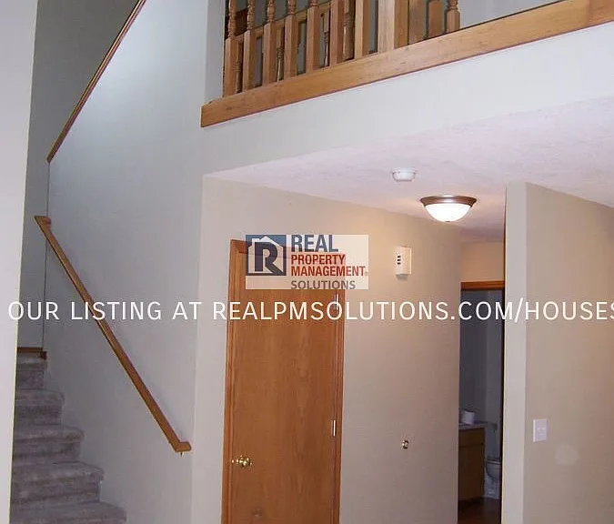 3173 NE 13th Pl — Photo 13