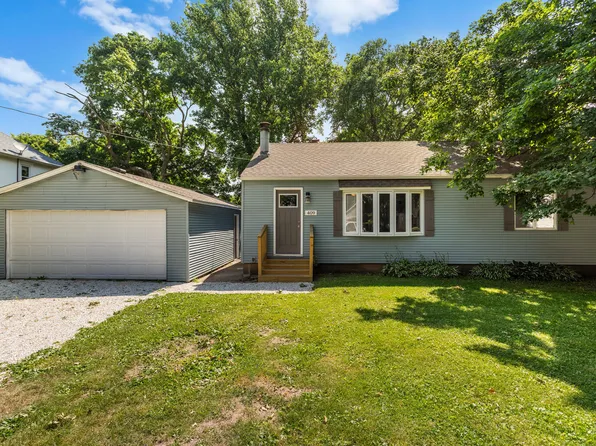409 S Jefferson St, Saybrook, IL 61770