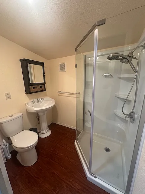Studio, 500 sqft, $1,200 — Photo 4