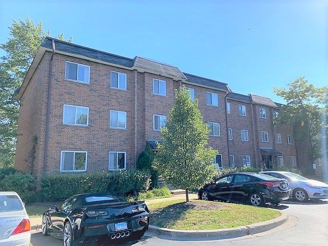 1st image of 1017 Buccaneer Dr APT 5-06