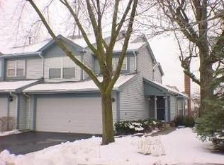 31 Sarahs Grove Ln, Schaumburg, IL 60193