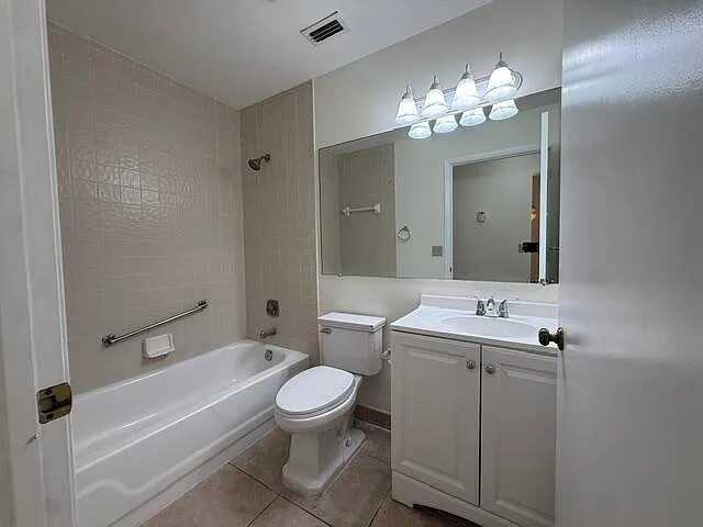 1028 Green Pine Blvd #D — Photo 25