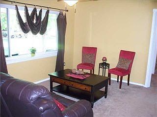 4th image of 1421 Woodland Way