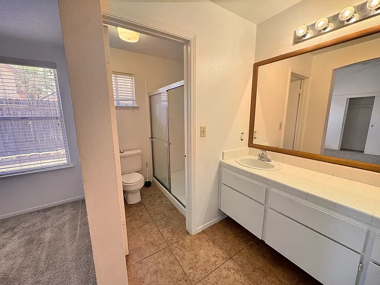 2101 E Pinedale Ave — Photo 20