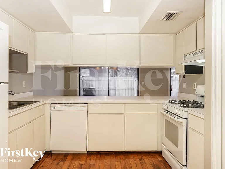 1315 Wilderness Ln — Photo 7