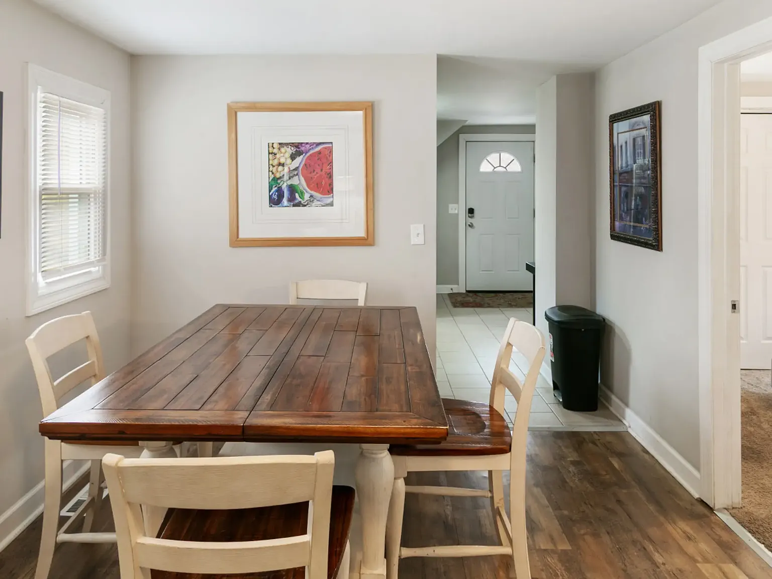 2 bed, 800 sqft, $3,000 — Photo 4